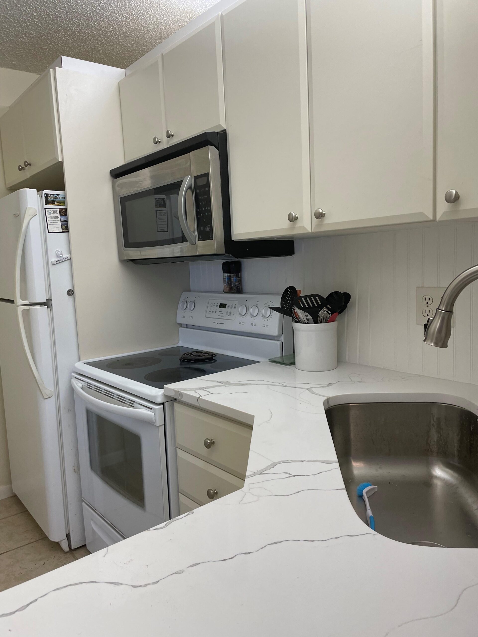 Condos for Sale Pine Ridge Condominium